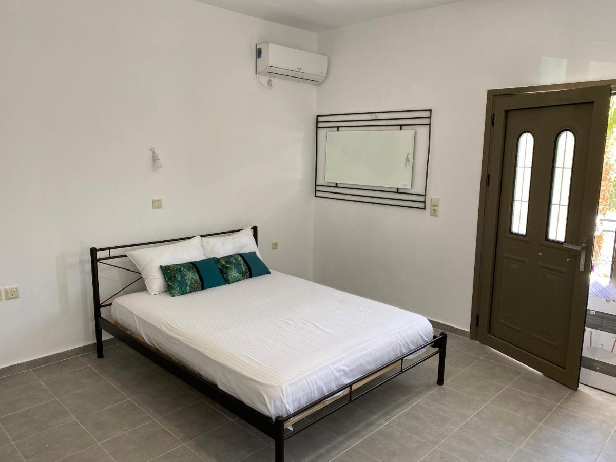 Central Areopolis Rooms Exterior foto